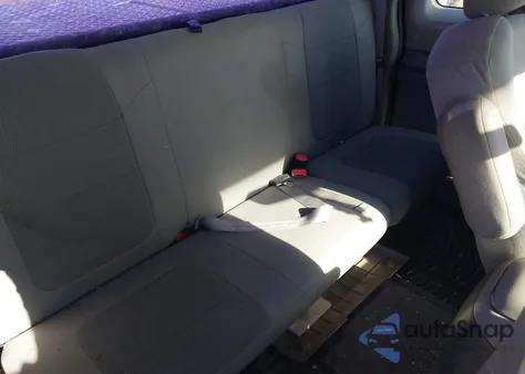 2004 Ford F-250 Lariat/Xl/Xlt from USA, damaged, VIN 1FTNX20L74EB98561